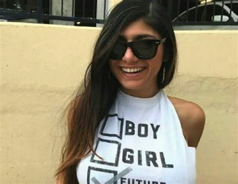 mia khalfia tits|Mia Khalifa Big Tits Round Butts Porn Videos 2024 @ xHamster